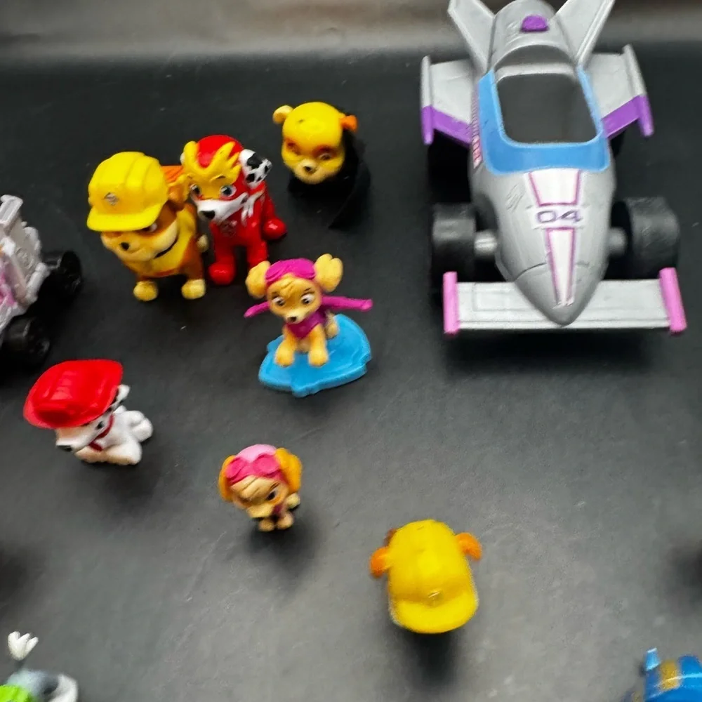 Paw Patrol Lot Of Sixteen Figures And Vehicles; Marshall, Skye, Rubble, Rocky - Picture 10 of 11
